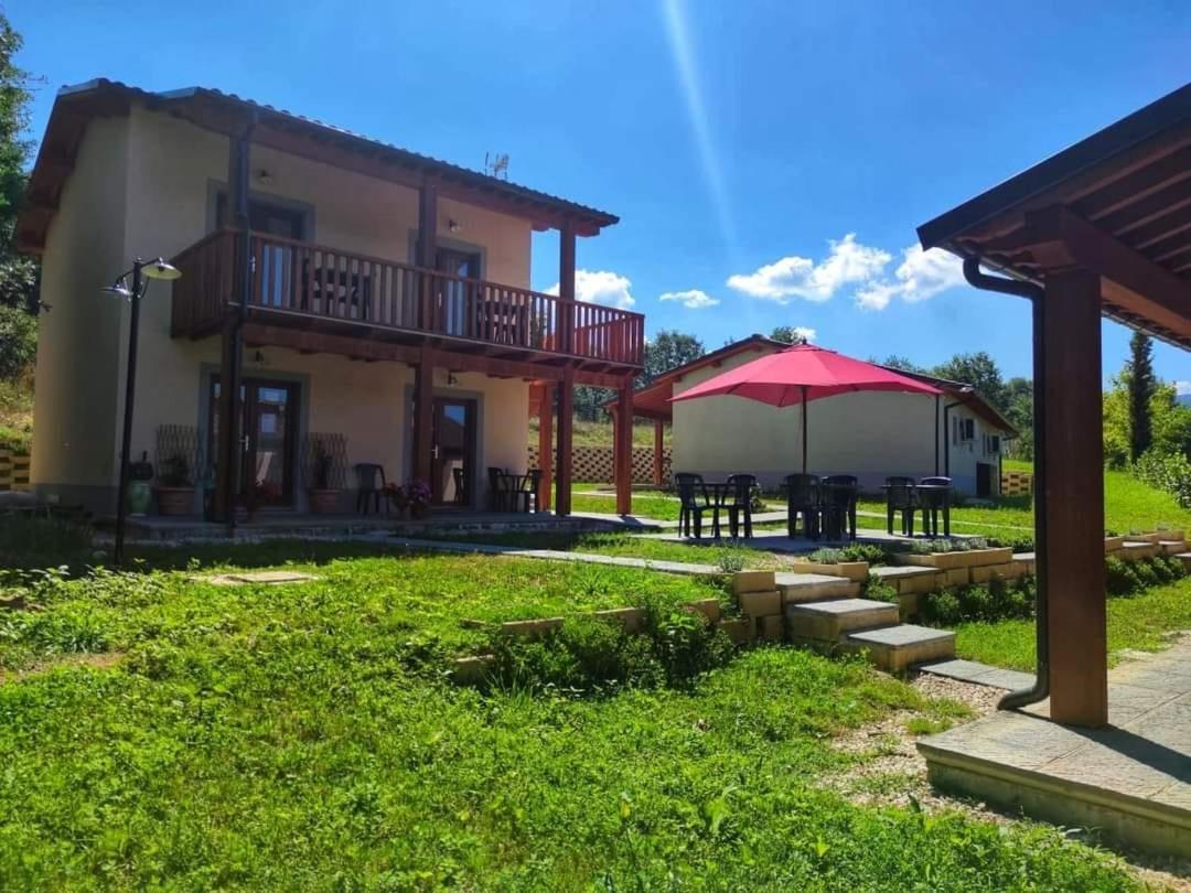 Albergo Diffuso Borgo Retrosi Di Amatrice Exterior foto