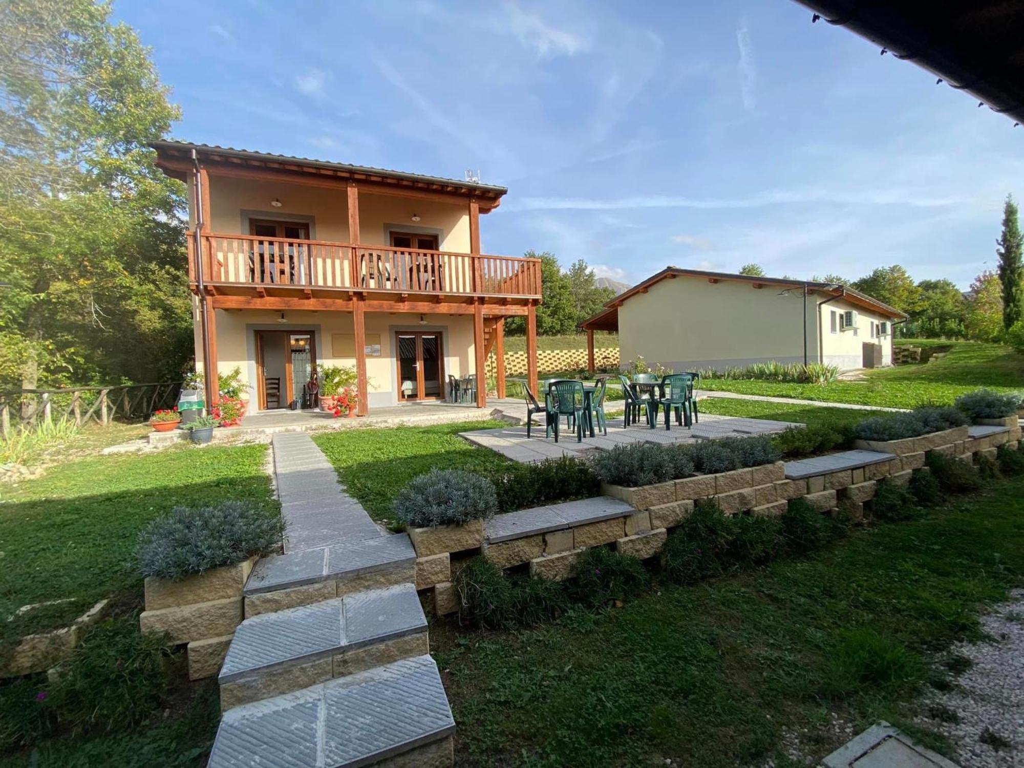Albergo Diffuso Borgo Retrosi Di Amatrice Exterior foto